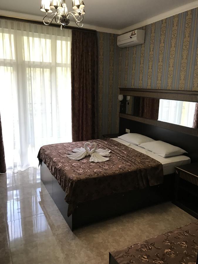 Hotel Danelyan Pitsunda Dış mekan fotoğraf