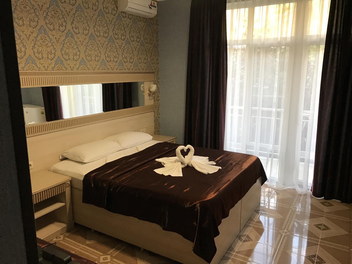 Hotel Danelyan Pitsunda Dış mekan fotoğraf