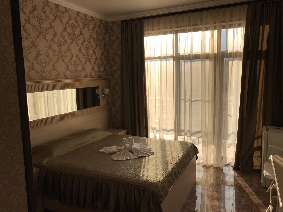 Hotel Danelyan Pitsunda Dış mekan fotoğraf